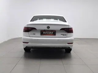 Volkswagen Sagitar 2020 купить из Китая, цена 1 364 000 ₽ — Suifenhe Auto