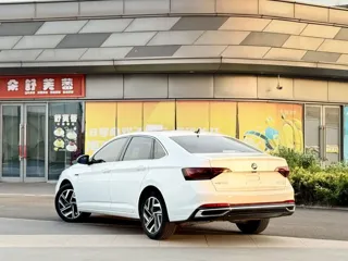 Volkswagen Sagitar 2022 купить из Китая, цена 1 589 000 ₽ — Suifenhe Auto