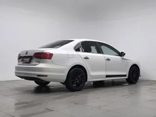 Volkswagen Sagitar 2019 купить из Китая, цена 1 418 000 ₽ — Suifenhe Auto