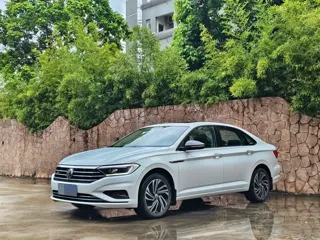 Volkswagen Sagitar 2022 купить из Китая, цена 1 161 000 ₽ — Suifenhe Auto