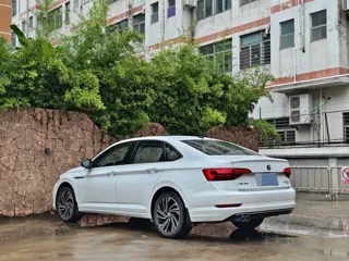 Volkswagen Sagitar 2022 купить из Китая, цена 1 161 000 ₽ — Suifenhe Auto
