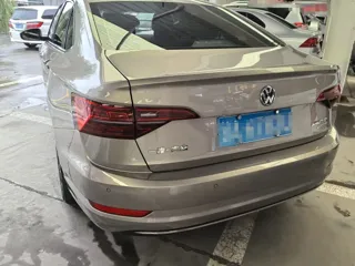 Volkswagen Sagitar 2022 купить из Китая, цена 1 549 000 ₽ — Suifenhe Auto