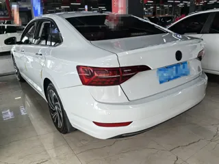 Volkswagen Sagitar 2021 купить из Китая, цена 1 640 000 ₽ — Suifenhe Auto