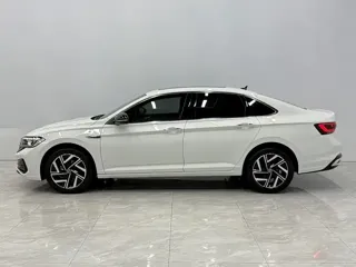 Volkswagen Sagitar 2025 купить из Китая, цена 3 028 000 ₽ — Suifenhe Auto
