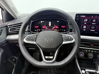 Volkswagen Sagitar 2025 купить из Китая, цена 3 028 000 ₽ — Suifenhe Auto