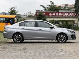 Peugeot 408 2024 купить из Китая, цена 2 595 000 ₽ — Suifenhe Auto