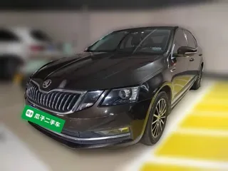 Skoda Octavia 2018 купить из Китая, цена 1 289 000 ₽ — Suifenhe Auto