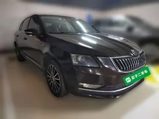 Skoda Octavia 2018 купить из Китая, цена 1 289 000 ₽ — Suifenhe Auto