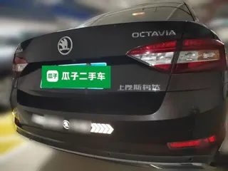 Skoda Octavia 2018 купить из Китая, цена 1 289 000 ₽ — Suifenhe Auto