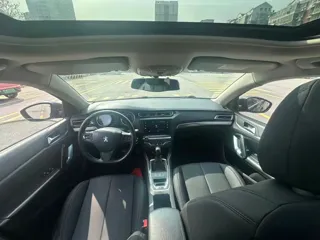 Peugeot 408 2018 купить из Китая, цена 1 437 000 ₽ — Suifenhe Auto