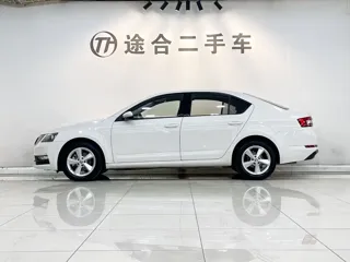 Skoda Octavia 2019 купить из Китая, цена 1 266 000 ₽ — Suifenhe Auto