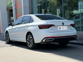 Volkswagen Sagitar 2024 купить из Китая, цена 2 969 000 ₽ — Suifenhe Auto