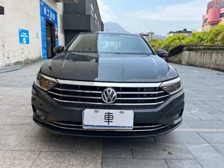 Volkswagen Sagitar 2021 купить из Китая, цена 1 585 000 ₽ — Suifenhe Auto