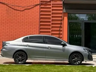 Peugeot 408 2024 купить из Китая, цена 2 300 000 ₽ — Suifenhe Auto