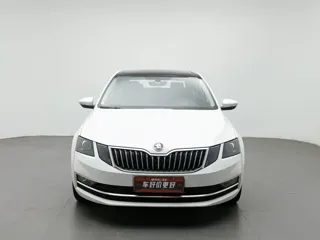 Skoda Octavia 2019 купить из Китая, цена 1 332 000 ₽ — Suifenhe Auto