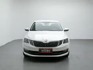Skoda Octavia 2019 купить из Китая, цена 1 215 000 ₽ — Suifenhe Auto