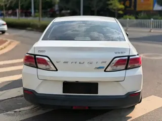 Venucia D60 2021 купить из Китая, цена 1 321 000 ₽ — Suifenhe Auto
