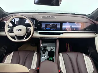 Geely Xingyue 2024 купить из Китая, цена 3 000 000 ₽ — Suifenhe Auto