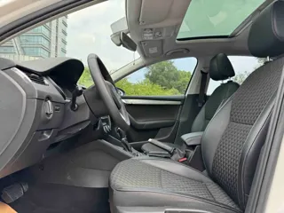 Skoda Octavia 2018 купить из Китая, цена 1 213 000 ₽ — Suifenhe Auto