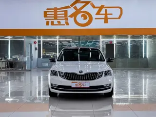 Skoda Octavia 2019 купить из Китая, цена 1 403 000 ₽ — Suifenhe Auto