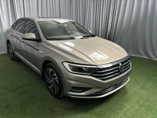 Volkswagen Sagitar 2022 купить из Китая, цена 1 727 000 ₽ — Suifenhe Auto