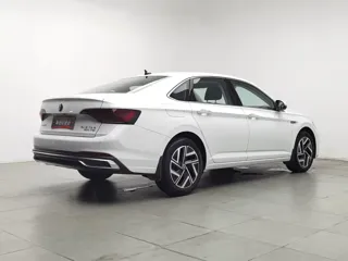 Volkswagen Sagitar 2025 купить из Китая, цена 2 932 000 ₽ — Suifenhe Auto