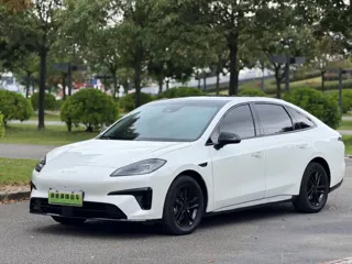 Aion RT 2025 купить из Китая, цена 2 832 000 ₽ — Suifenhe Auto
