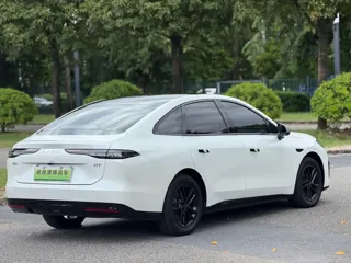 Aion RT 2025 купить из Китая, цена 2 832 000 ₽ — Suifenhe Auto