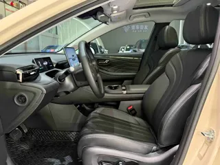 Aion RT 2025 купить из Китая, цена 2 913 000 ₽ — Suifenhe Auto