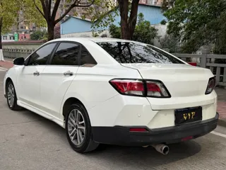 Venucia D60 2018 купить из Китая, цена 1 214 000 ₽ — Suifenhe Auto