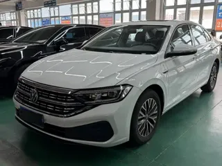 Volkswagen Sagitar 2024 купить из Китая, цена 1 738 000 ₽ — Suifenhe Auto