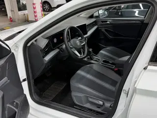 Volkswagen Sagitar 2024 купить из Китая, цена 1 738 000 ₽ — Suifenhe Auto