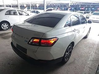Venucia D60 2018 купить из Китая, цена 1 246 000 ₽ — Suifenhe Auto
