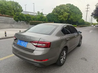 Skoda Octavia 2021 купить из Китая, цена 1 253 000 ₽ — Suifenhe Auto