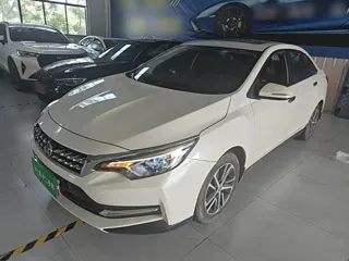 Venucia D60 2018 купить из Китая, цена 1 173 000 ₽ — Suifenhe Auto