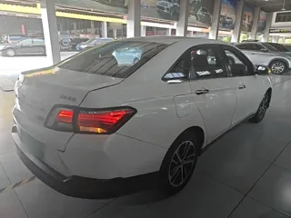 Venucia D60 2018 купить из Китая, цена 1 173 000 ₽ — Suifenhe Auto