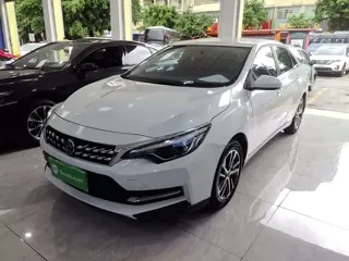 Venucia D60 2019 купить из Китая, цена 1 177 000 ₽ — Suifenhe Auto