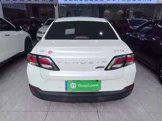 Venucia D60 2019 купить из Китая, цена 1 177 000 ₽ — Suifenhe Auto