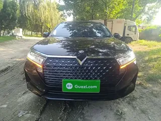 Venucia D60 2025 купить из Китая, цена 1 356 000 ₽ — Suifenhe Auto