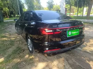 Venucia D60 2025 купить из Китая, цена 1 356 000 ₽ — Suifenhe Auto