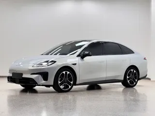 Aion RT 2025 купить из Китая, цена 3 408 000 ₽ — Suifenhe Auto