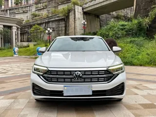 Volkswagen Sagitar 2023 купить из Китая, цена 1 782 000 ₽ — Suifenhe Auto