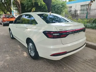 Venucia D60 2024 купить из Китая, цена 1 342 000 ₽ — Suifenhe Auto