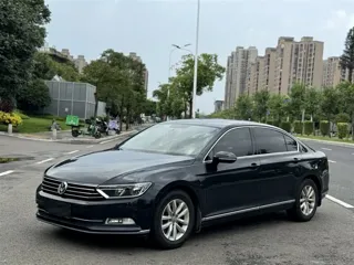 Volkswagen Magotan 2019 купить из Китая, цена 1 455 000 ₽ — Suifenhe Auto