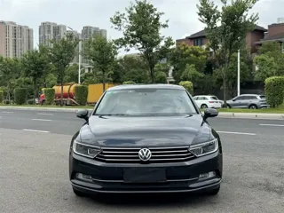 Volkswagen Magotan 2019 купить из Китая, цена 1 455 000 ₽ — Suifenhe Auto