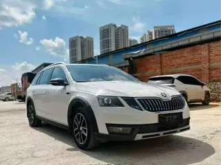 Skoda Octavia 2018 купить из Китая, цена 1 250 000 ₽ — Suifenhe Auto