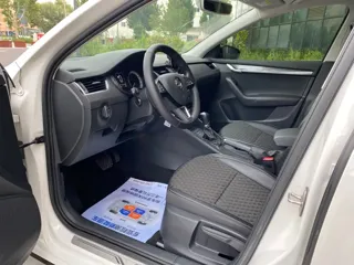 Skoda Octavia 2020 купить из Китая, цена 1 793 000 ₽ — Suifenhe Auto