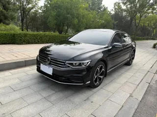 Volkswagen Magotan 2025 купить из Китая, цена 4 034 000 ₽ — Suifenhe Auto