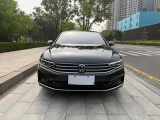 Volkswagen Magotan 2025 купить из Китая, цена 4 034 000 ₽ — Suifenhe Auto