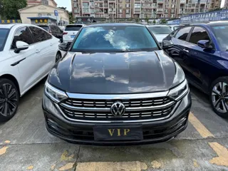 Volkswagen Sagitar 2023 купить из Китая, цена 2 650 000 ₽ — Suifenhe Auto